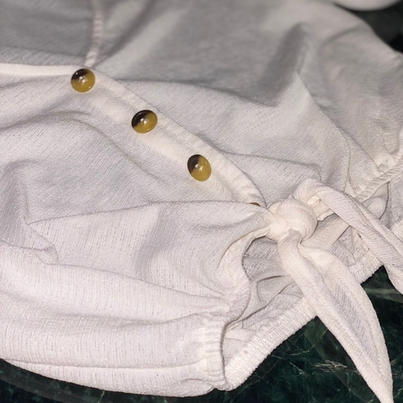 Cropped top - Picture 3 of 3